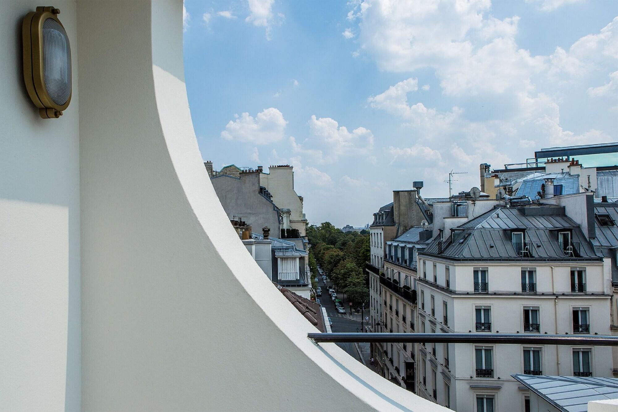 Hotel Du Rond-Point Des Champs-Elysees - Esprit De France Paris Exterior photo