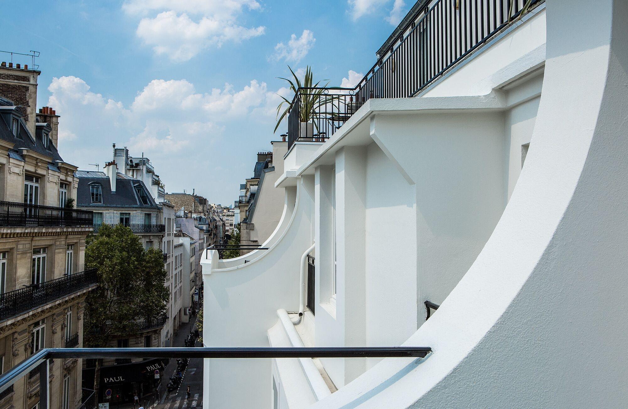 Hotel Du Rond-Point Des Champs-Elysees - Esprit De France Paris Exterior photo